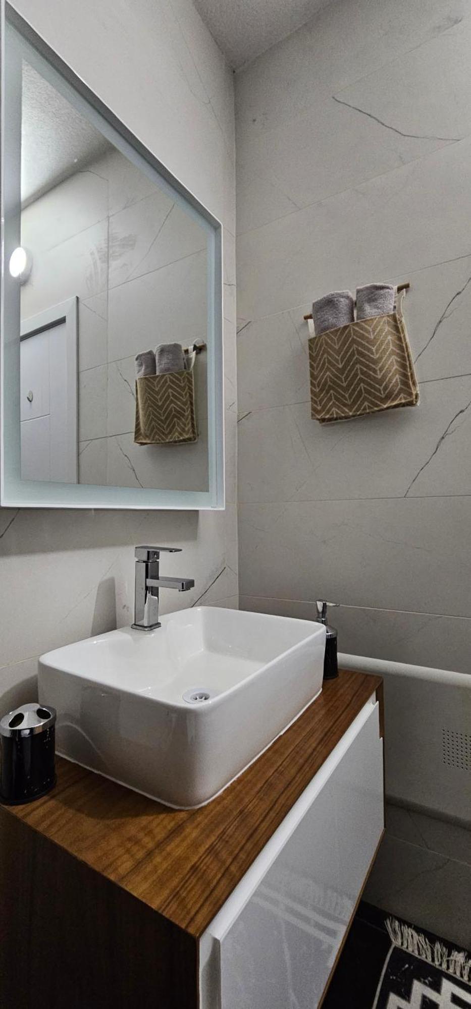 Value Living Apartment 페리자이 외부 사진