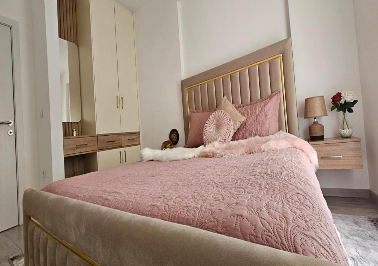 Value Living Apartment 페리자이 외부 사진
