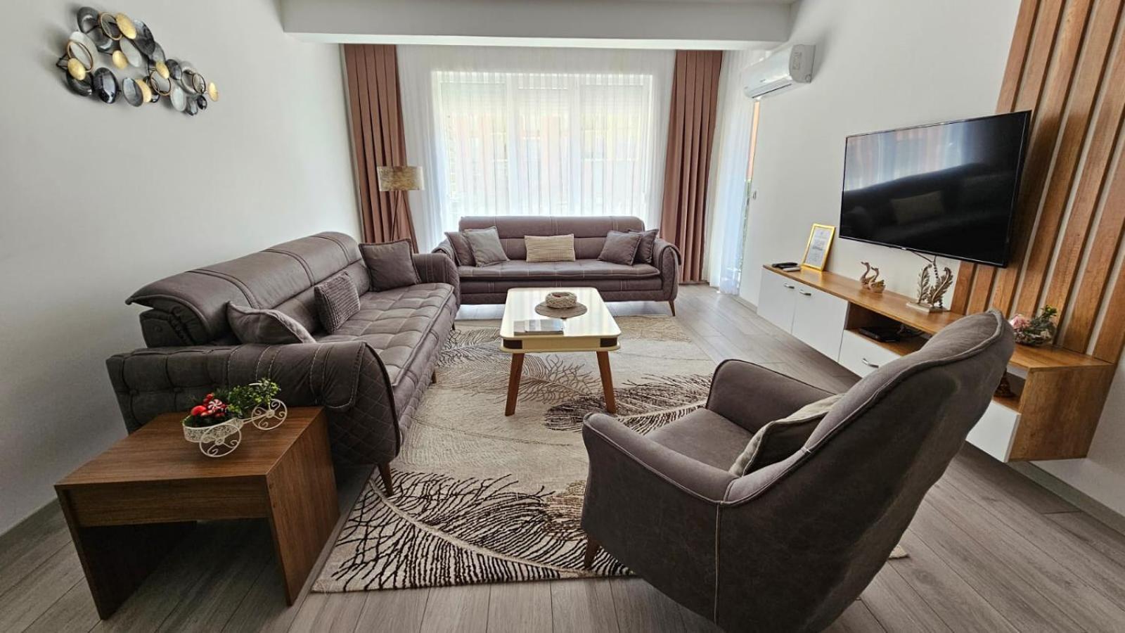Value Living Apartment 페리자이 외부 사진